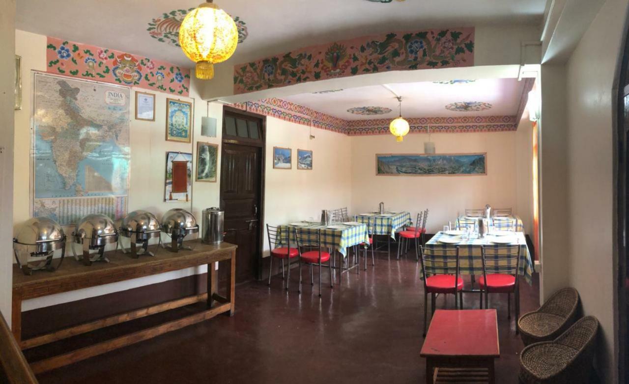 Golden Fish Hotel, 라충 외부 사진